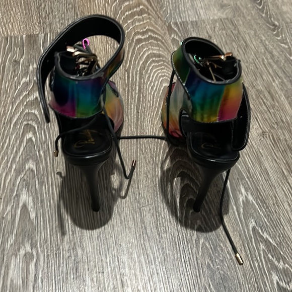 Privileged Women’s multi colored heels worn once… size 8.5 (Cambria) - Picture 4 of 12